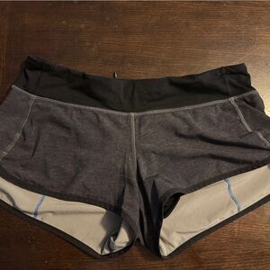 lululemon athletica Speed Up Low Rise Lined 2.5 inseam Womens Shorts